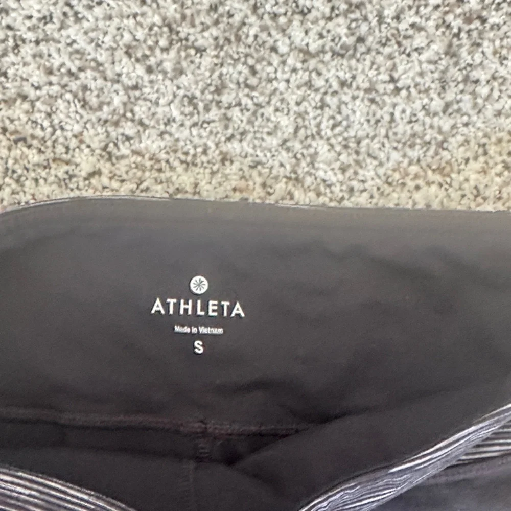 Athleta Black and Gray Athletic Leggings